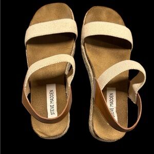 Steve Madden Women's Beige and Brown Sandals